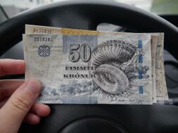 Färöische 50-Kronen-Banknote Vorderseite.jpg