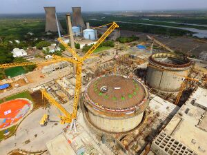 PHWR under Construction at Kakrapar Gujarat India.jpg