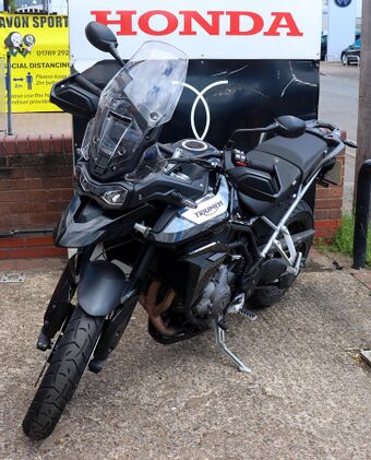 2021 Triumph Tiger 900 GT LRH.jpg