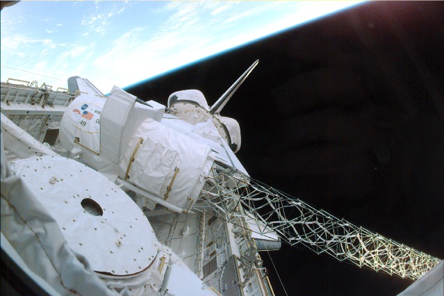 File:Payload bay sts-99.jpg