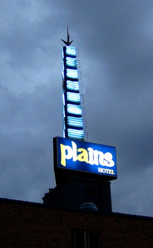 File:Weather beacon on The Plains hotel, Regina, Saskatchewan, Canada.png