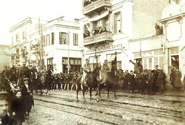 File:CapturedeThessalonique1912.jpg