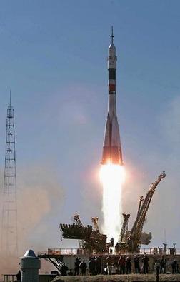 File:Soyuz TM-30 launch.jpg
