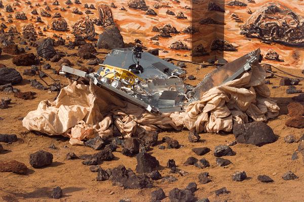 File:Mars Pathfinder opens after landing.gif