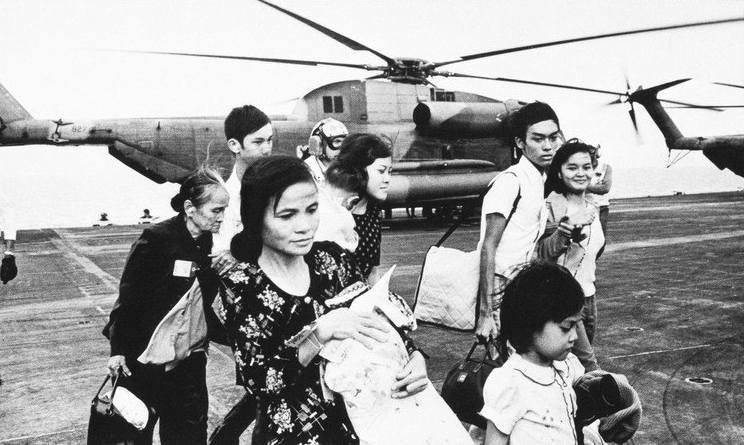 File:Evacuees from Vietnam 04 on USS Midway (CVA-41) in 1975.jpg