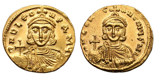 File:Solidus-Leo III and Constantine V-sb1504.jpg
