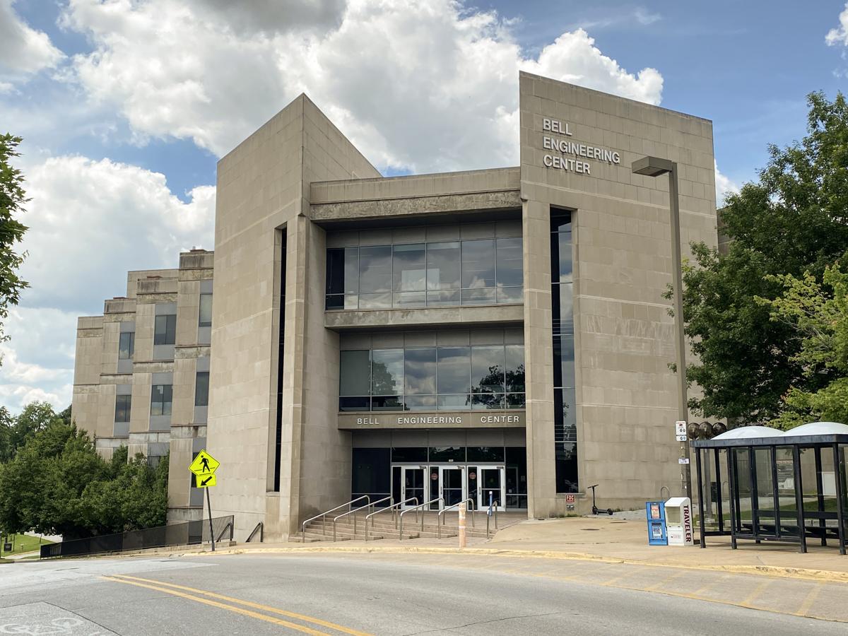 File:Bell Engineering Center, University Of Arkansas.jpg - HandWiki