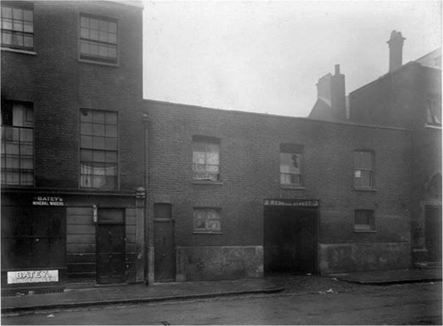 File:London-slum-1880s.jpg