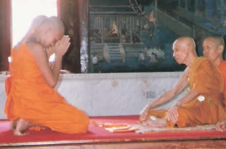 File:Novitiate Buddhist ordination.jpg