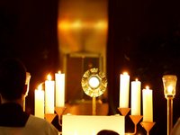 File:Eucharistic Adoration.jpg