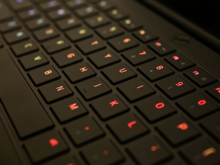 File:Razer-blade-stealth Chroma.jpg