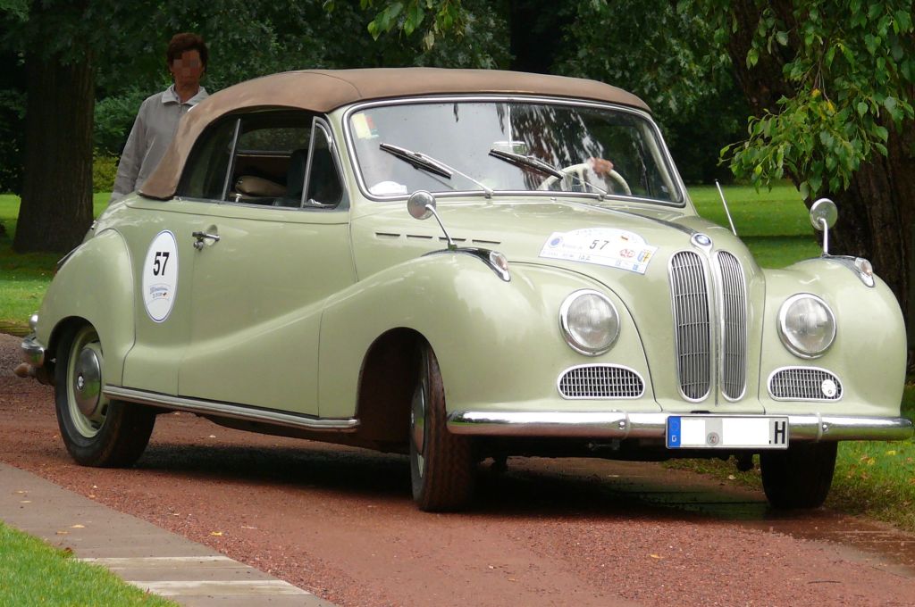 Alle Autos der 50er Jahre. 1945-1960.