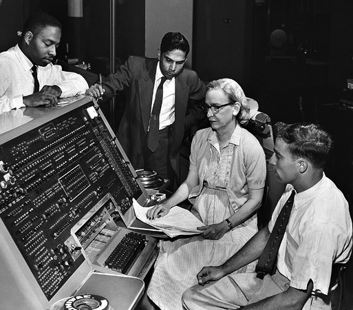 File:Grace Hopper and UNIVAC.jpg