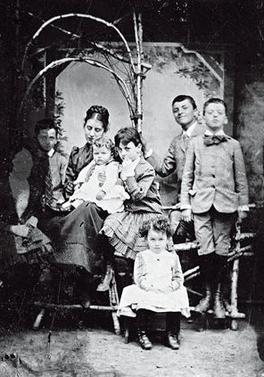 File:The Wittgensteins 1890.jpg