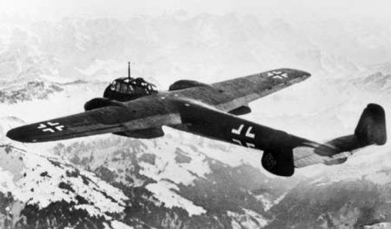 File:Dornier Do 215 in flight c1941.jpg