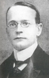 Joseph-mccabe-1910.jpg