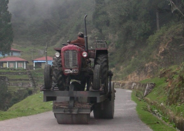 File:Tractor-powered Roadroller.jpg