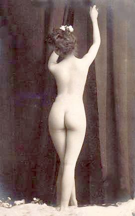 File:Vintage photo nude woman 2.jpg