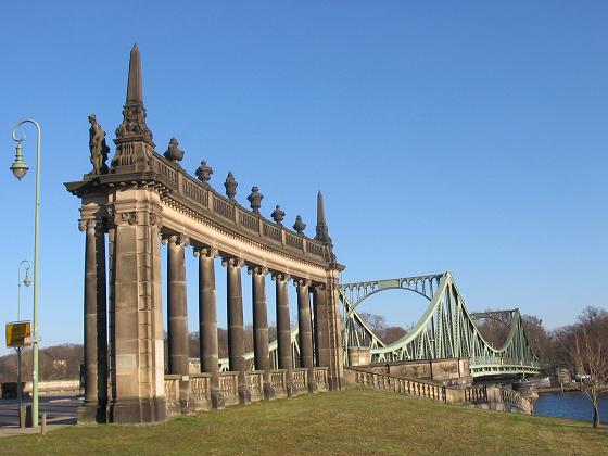 File:Glienicker Brücke2.JPG