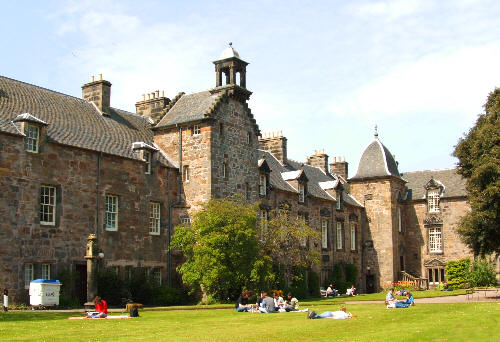 File:St Mary's College - geograph.org.uk - 10341.jpg