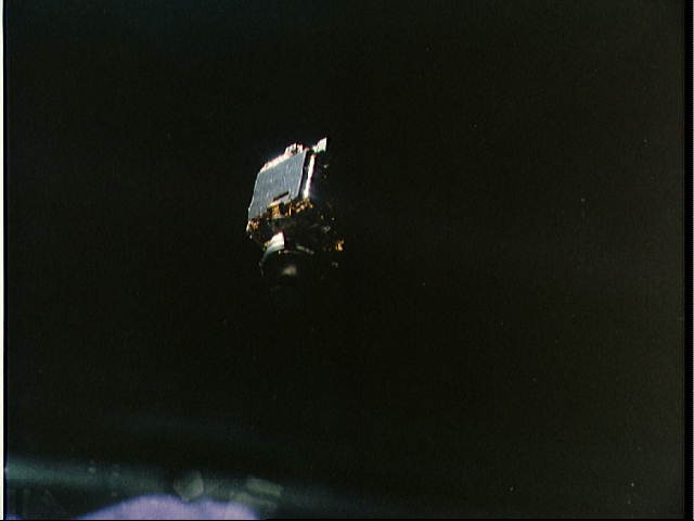 File:STS008-44-611.jpg
