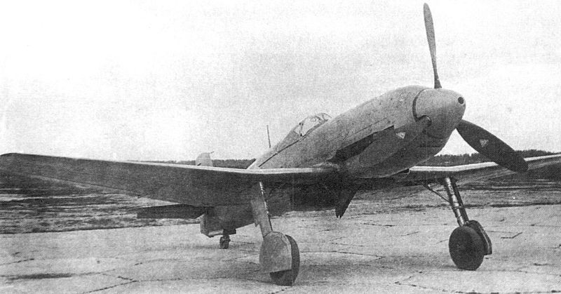 File:800px-Истребитель He 100 в НИИ ВВС 1940.jpg