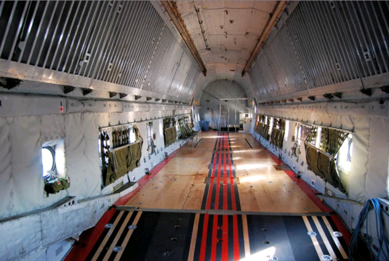 File:Douglas C-124A cargo deck.jpg