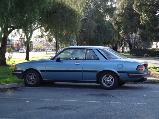 File:1980-1982 Mazda 626 (CB) Super Deluxe coupe (9641919021).jpg