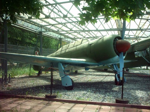 File:Jak-11 RB.jpg