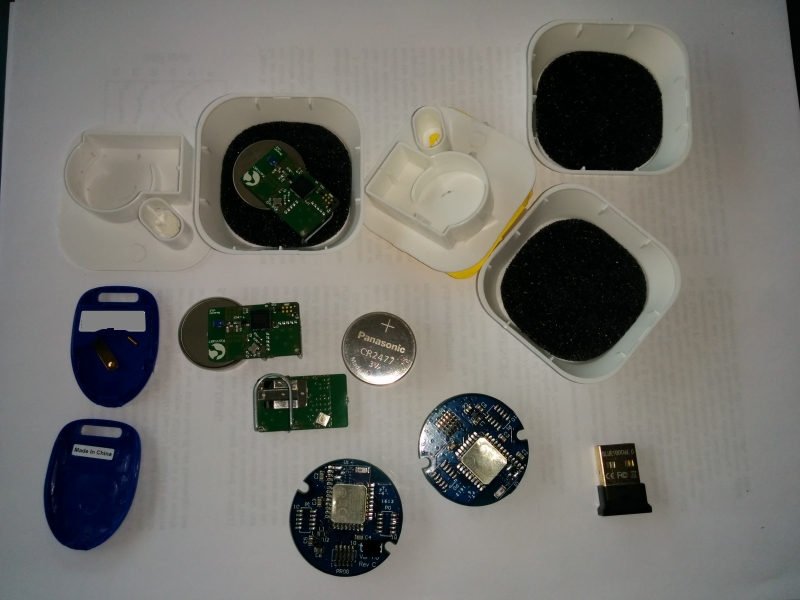 File:An assortment of iBeacon from different vendors.jpg