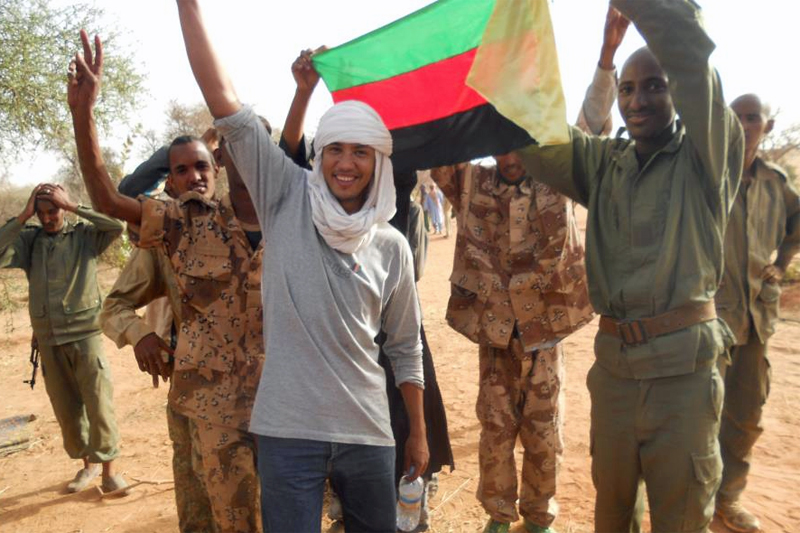 File:Les rebelles touaregs joignent leurs forces dans le nord du Mali (8248043080).jpg