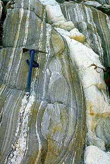 File:Skagit-gneiss-Cascades.jpg