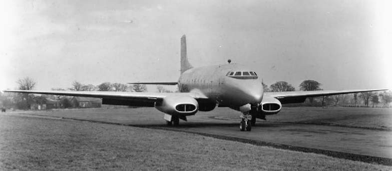 File:Avro Ashton Mk 3 on the ground.jpg