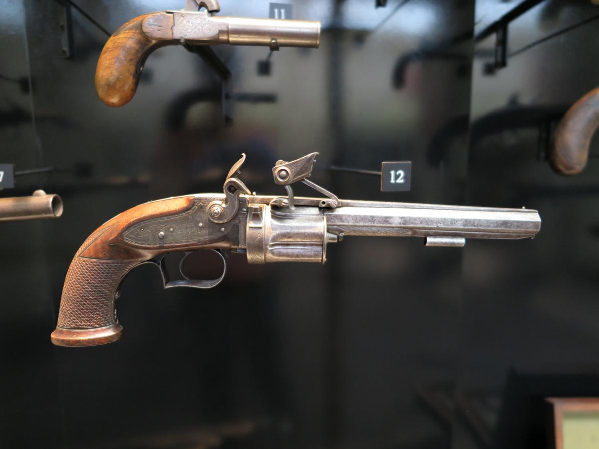 File:Revolver, flintlock (AM 776085-16).jpg - HandWiki