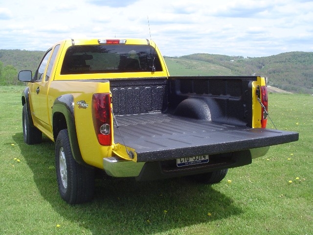 File:Truck bed liner using permanent ArmorThane polyurethane spray-on protective coating.JPG
