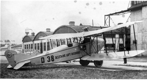 File:AEG N.I 1918 (as airliner).jpg