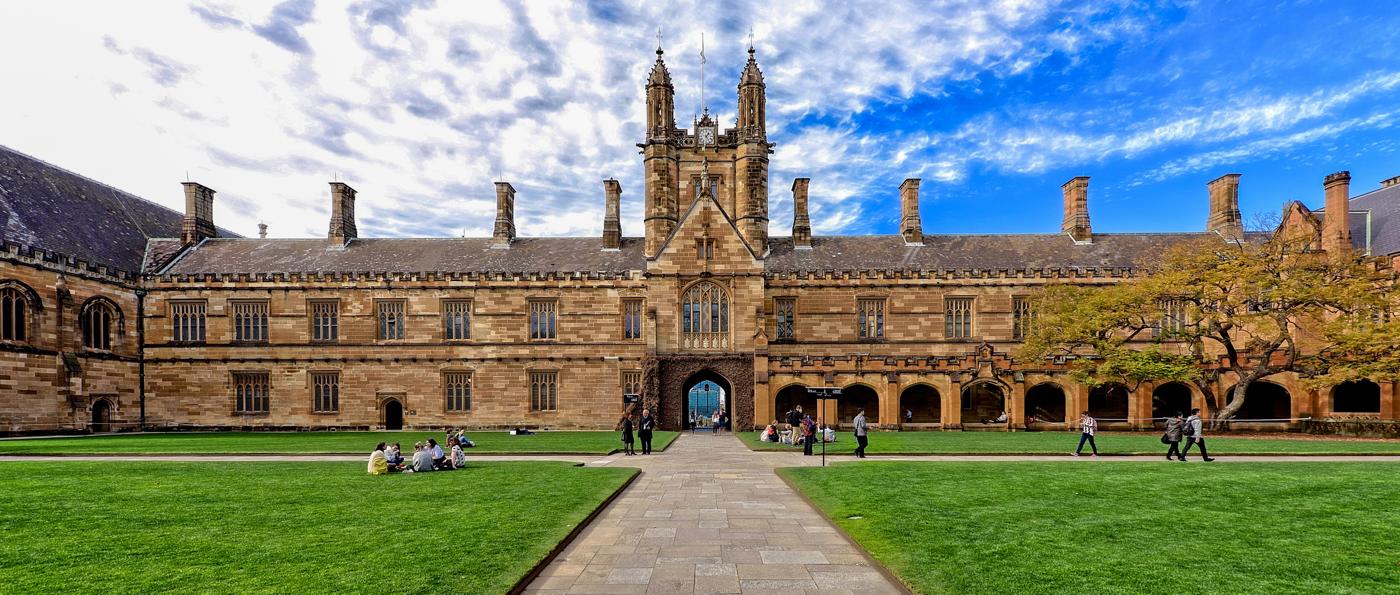 File:Main Quadrangle, University of Sydney (cropped).jpg - HandWiki