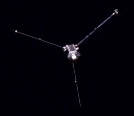 File:Subsatellite Apollo15.jpg