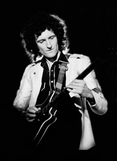 File:Brian-May with red special.jpg