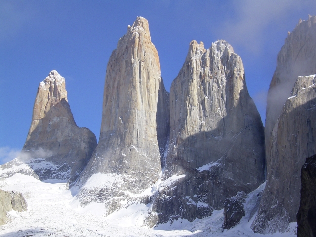 File:Torres del Paine, Patagonia (2004).jpg