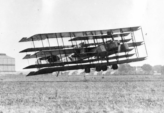 File:Johns Multiplane flying circa 1919.jpg