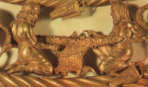 File:Scythian gold pectoral Tovsta Mohyla (detail 1).jpg
