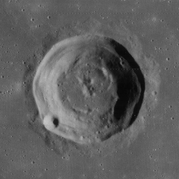 File:Helicon crater 4134 h2.jpg