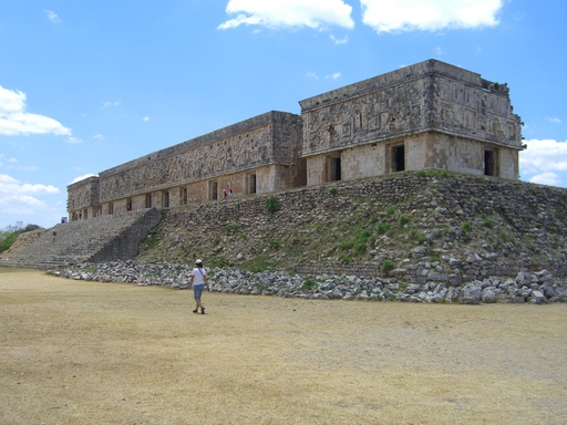 File:Uxmal-Palace-of-the-Governor.jpg
