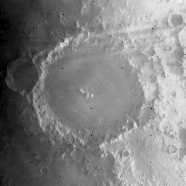 File:Arkhangelsky crater 084A01.jpg