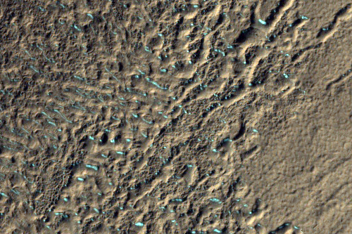 File:Frost in Debris Apron in Terra Cimmeria.jpg