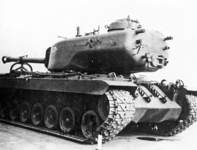 File:The Heavy Tank T30E1 in Aberdeen 1948.jpg