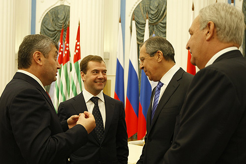 File:Dmitry Medvedev 17 September 2008-3.jpg