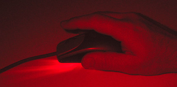 File:Optical mouse shining.jpg