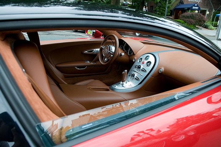 File:13-06-2008 - SC08 Bugatti EB 16.4 Veyron Interior.jpg